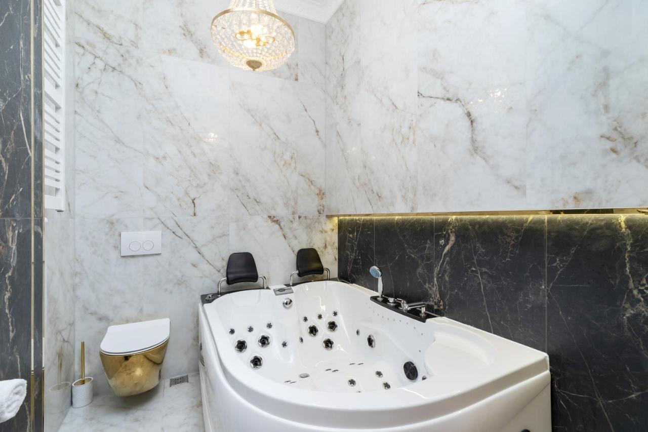 Kazimierz Studio With Jacuzzi By Renters Prestige Krasków Eksteriør bilde